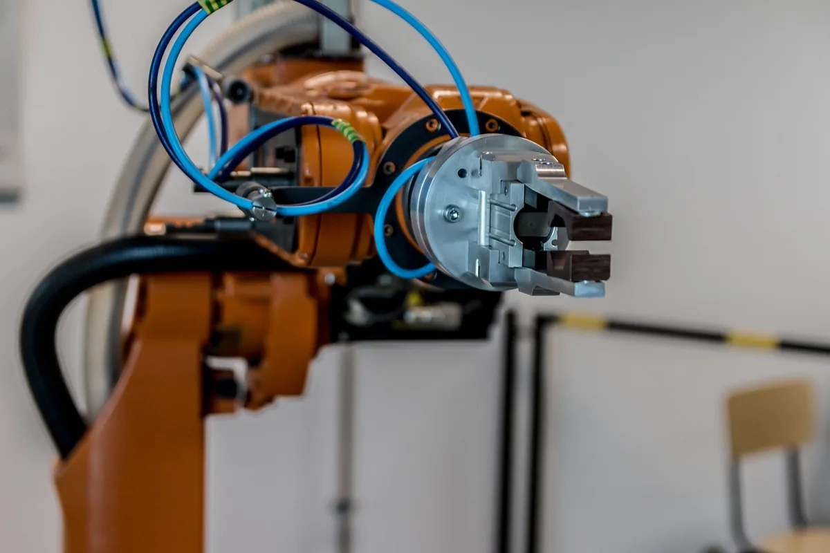 Warehouse automation robots moving and sorting goods